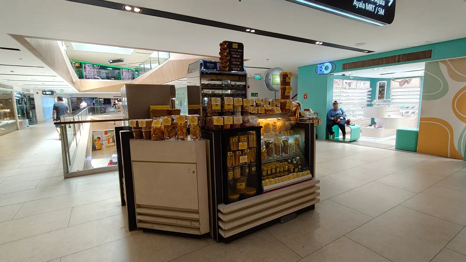 LORD STOW'S (CONCESSION STAND) in Glorietta